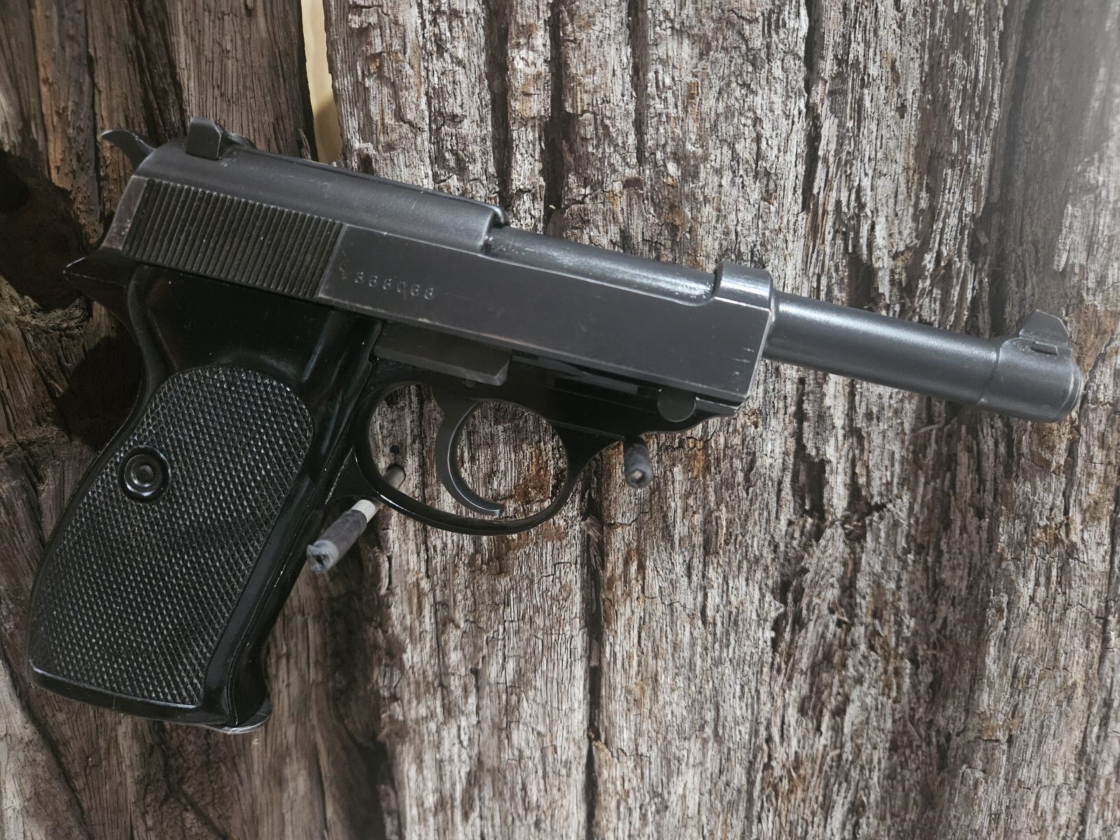 Photo 2 of Walther P38