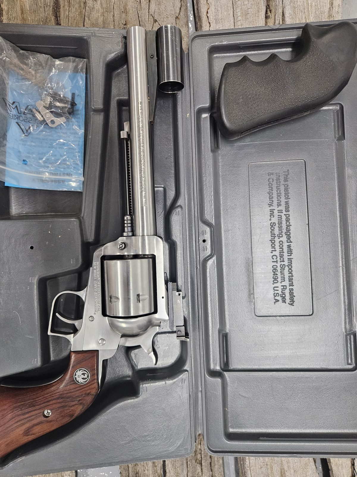 Photo 3 of Ruger Super Blackhawk — .44 Mag